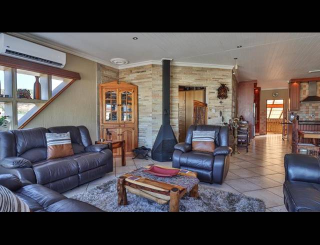 3 BEDROOM HOUSE FOR SALE IN ISLAND VIEW